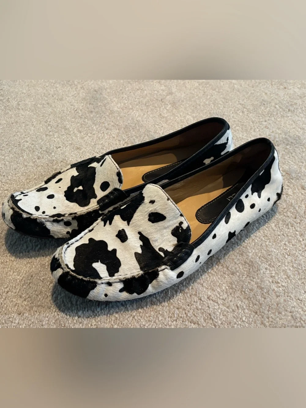 Vaneli Women’s Size 12 Italian Calf Hair Albion Driving Moc Cow Print Loafers